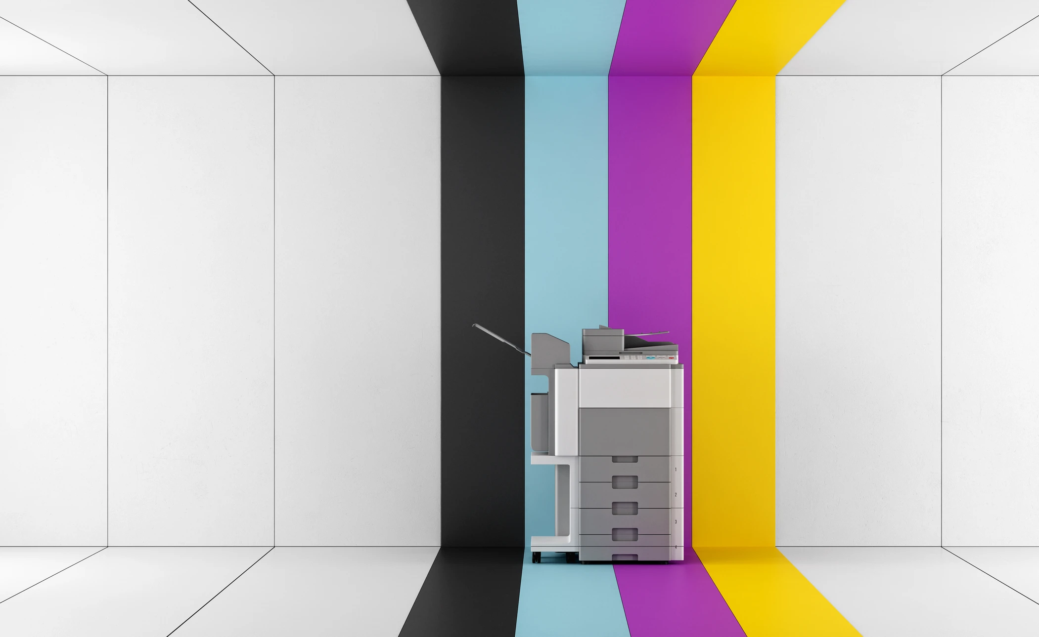 Espace intérieur minimaliste avec imprimante multifonction professionnelle placée sur bandes colorées géométriques (noir, cyan, magenta, jaune) évoquant les couleurs d'impression CMJN